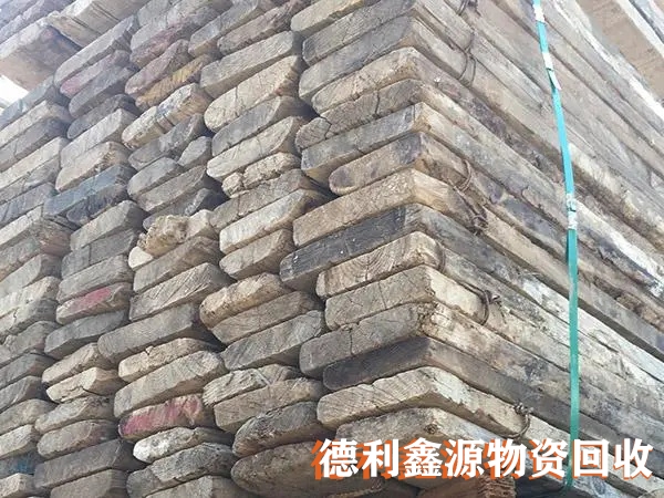 建筑木方回收價格,專業(yè)木方回收,高價竹膠板回收